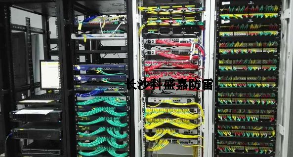 防雷高手遠程技術(shù)指導必備：從設(shè)備接口來設(shè)計對應的防雷器